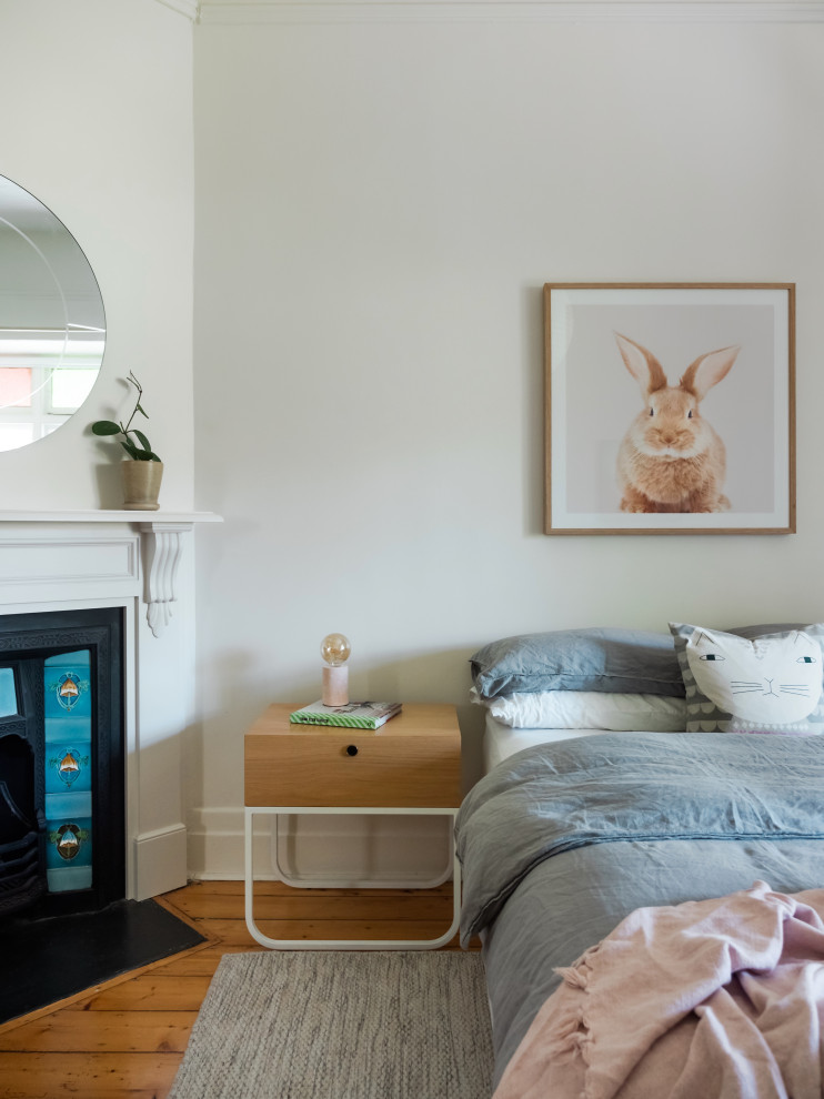 Inspiration for a contemporary kids' room in Melbourne.