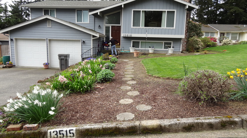 Inspiration for a transitional home design remodel in Seattle