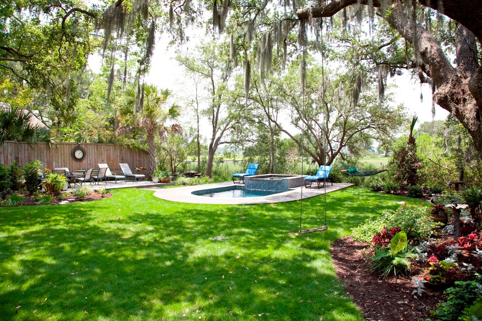 Small traditional pool in Charleston.