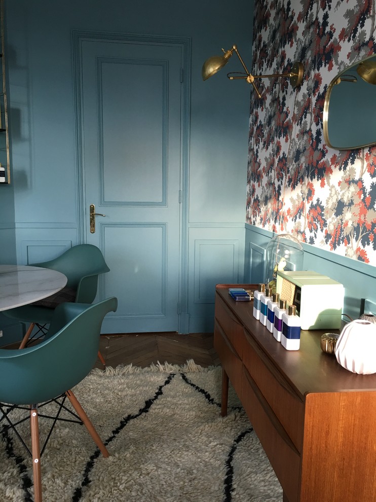 This is an example of an eclectic home in Paris.