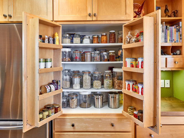 This Kitchen’s Custom Storage Has a Place for Everything