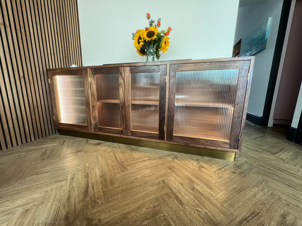 Richmond walnut drinks cabinet