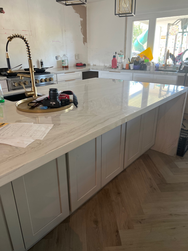 Leads on modern, durable, kidfriendly counter stools