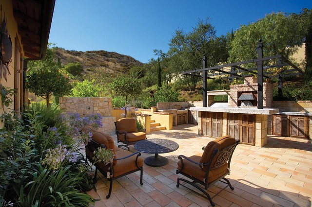 SC 3 mediterranean-patio