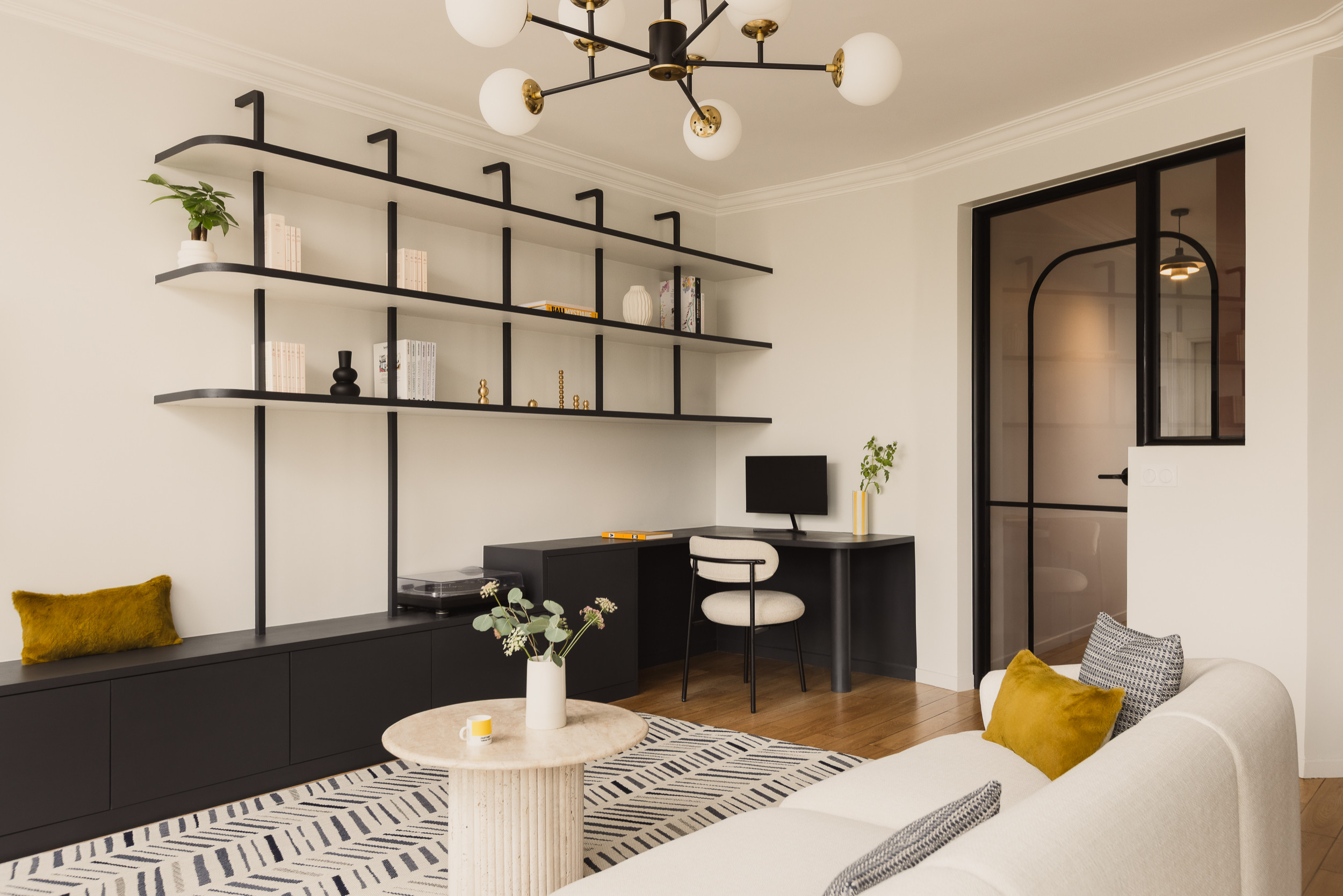 Circulations, courbes et nouvelle respiration pour ce 105m2