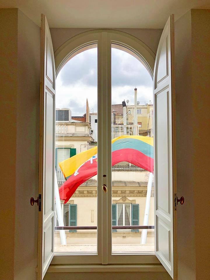 Арочные окна