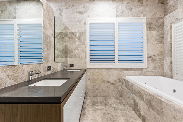 Lyndurst Street transitional-bathroom