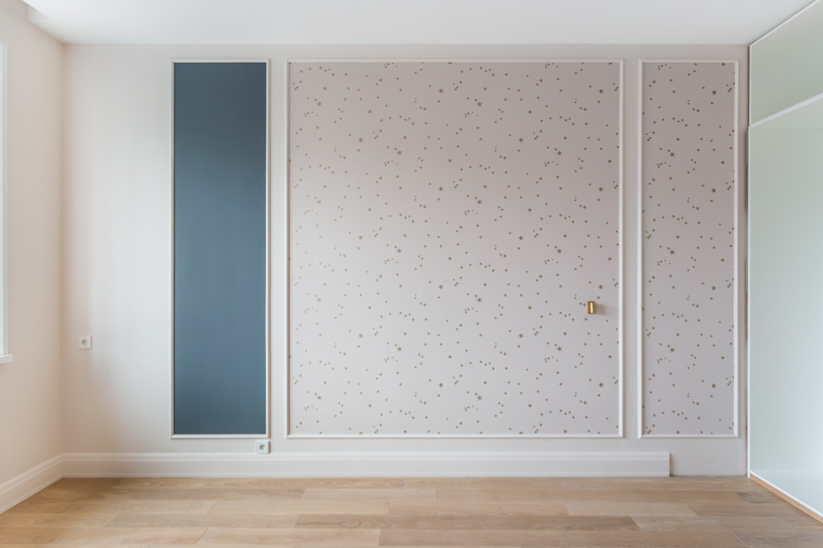 Реализация: Мичуринский, 26