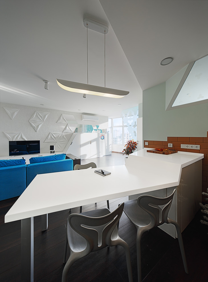 Apartment for Classmate