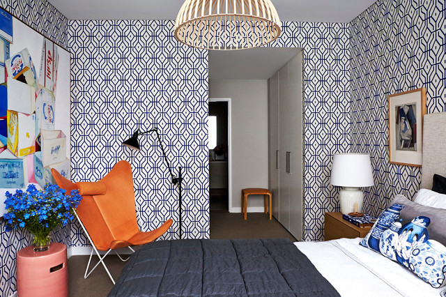 The Pros and Cons of Bringing in Wallpaper