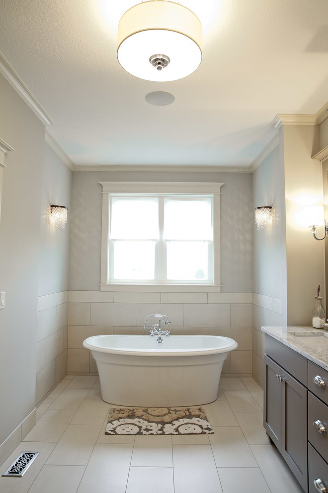 Bathroom - transitional bathroom idea