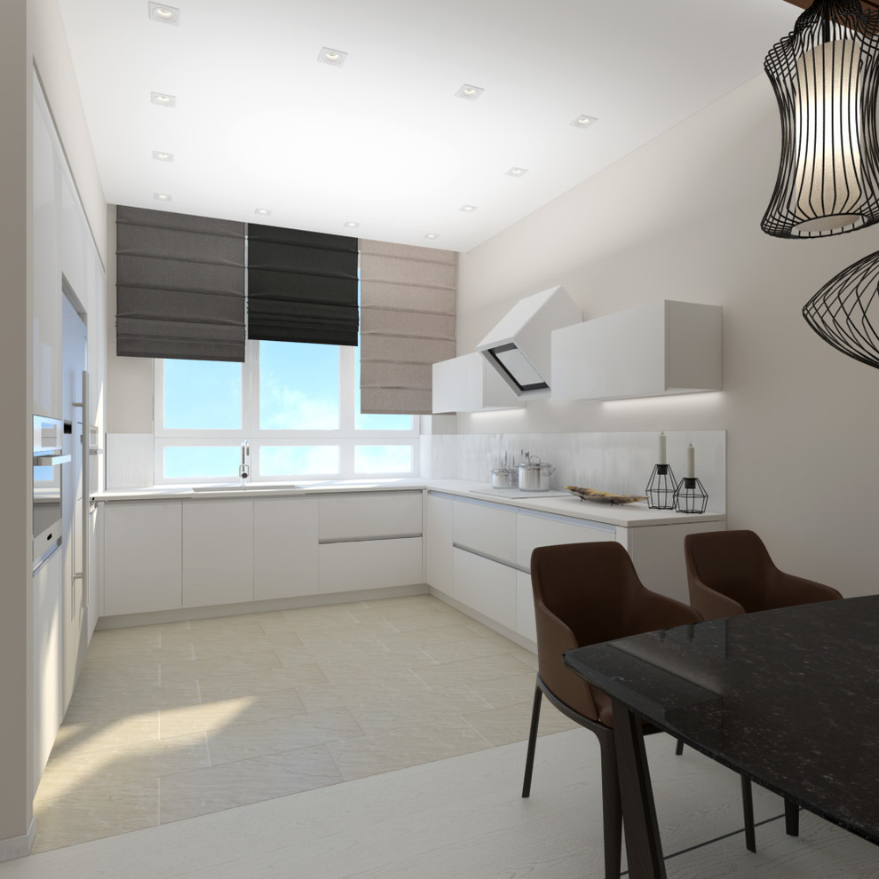 НА КОНТРАСТАХ