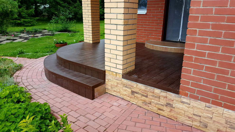 Круглое крыльцо из терассной доски ДПК, Звенигород