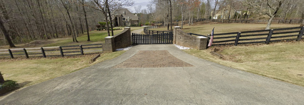 Stamped Entrance and Driveway