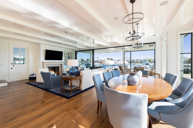 Beacon Bay contemporary-vardagsrum