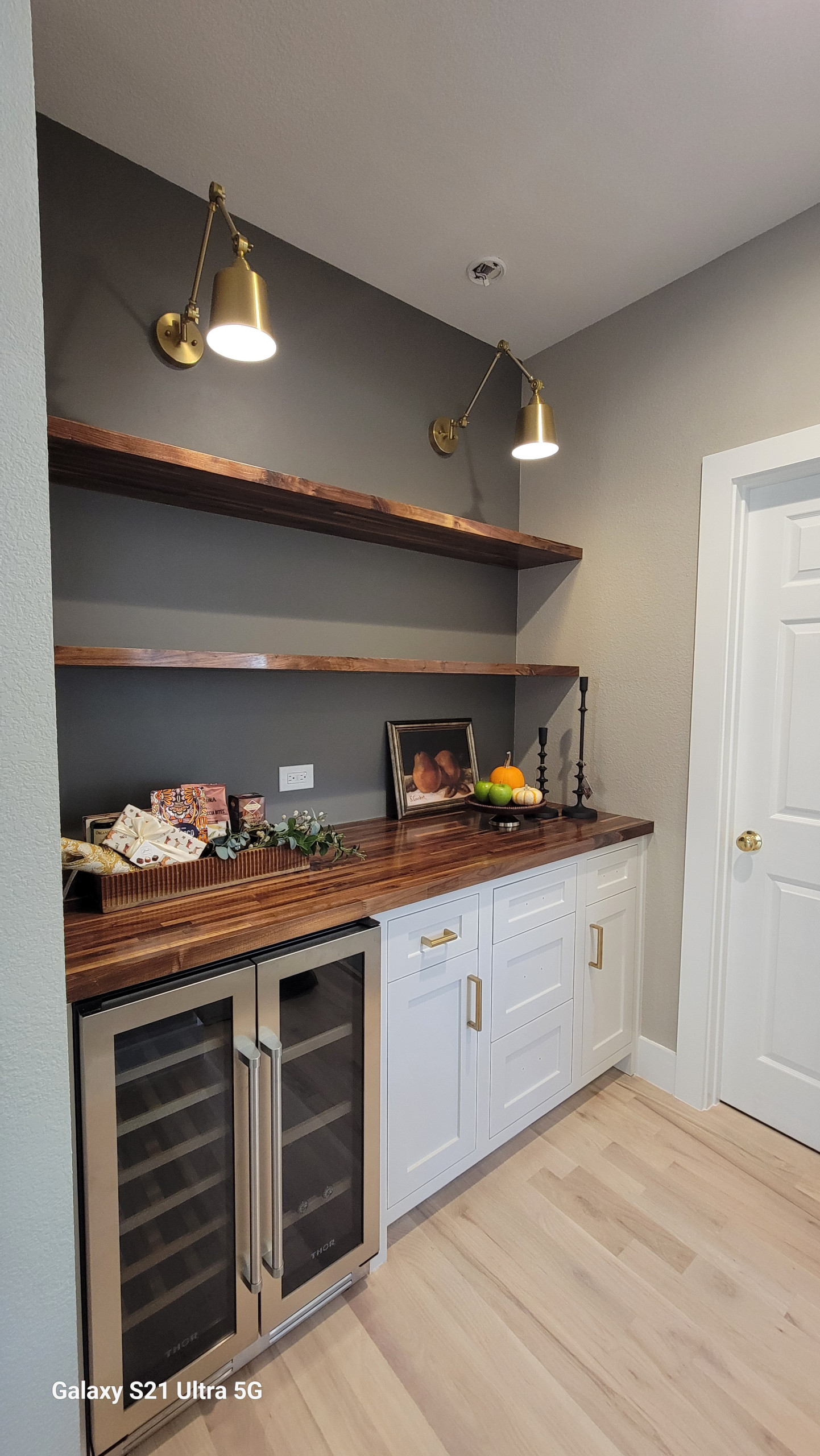FOX CROSSING KITCHEN AND LIVING ROOM UPGRADE