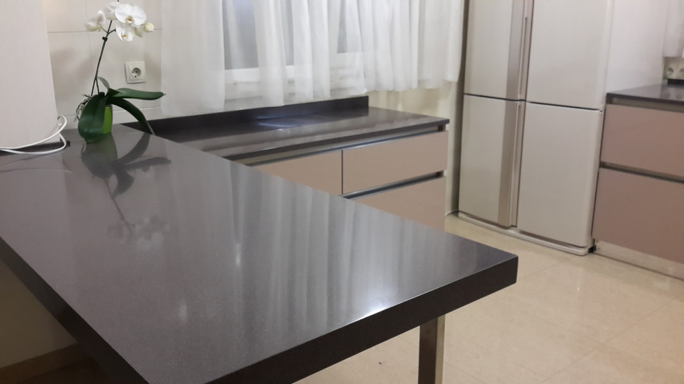 Кухня модерн