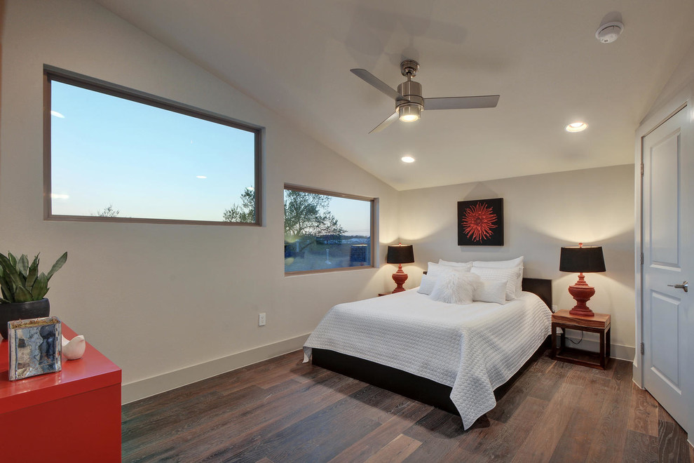 Bedroom - contemporary bedroom idea in Austin