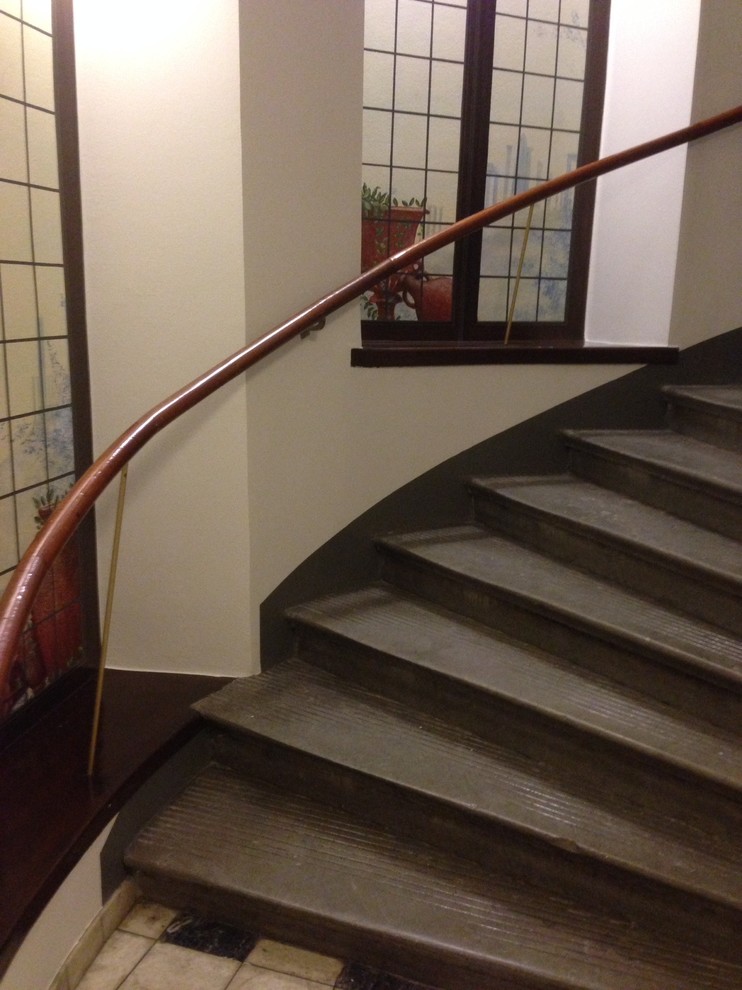This is an example of a contemporary staircase in Stockholm.