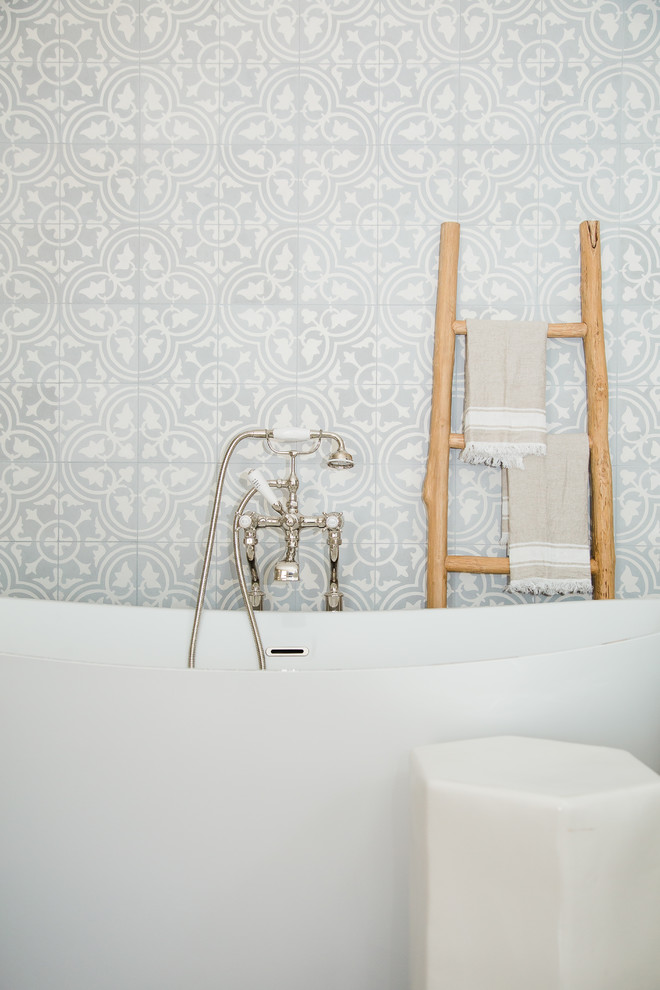 Modern Farmhouse - Beach Style - Bathroom - San Diego - by ...