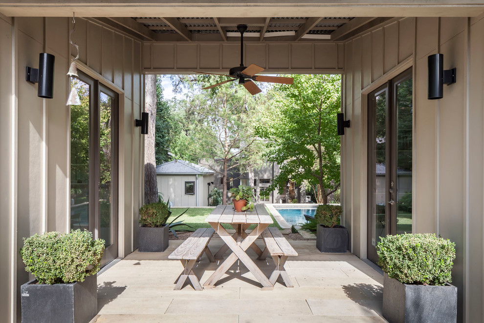 Patio - transitional patio idea in Austin