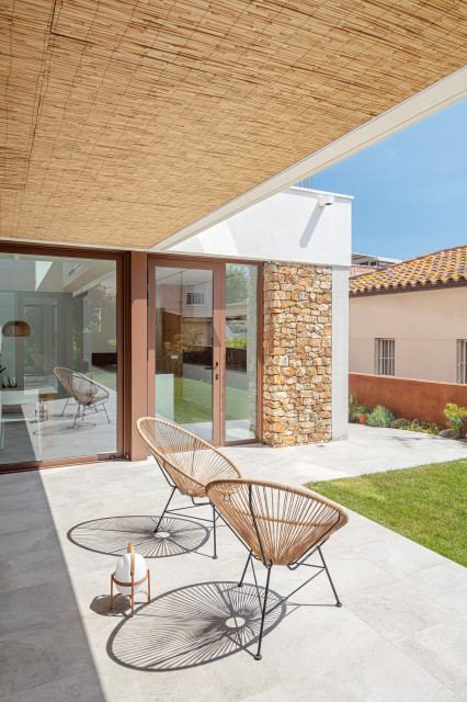 CASA D'EN JAUME contemporary-veranda