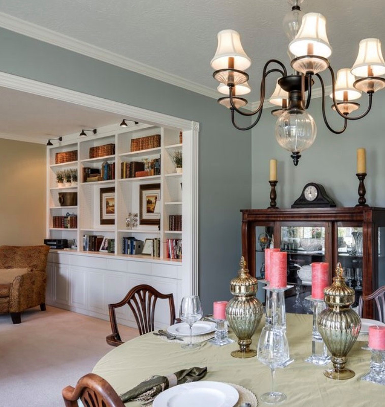 Home design - transitional home design idea