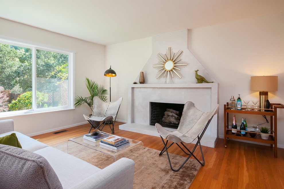 Sidney Ct. Staging