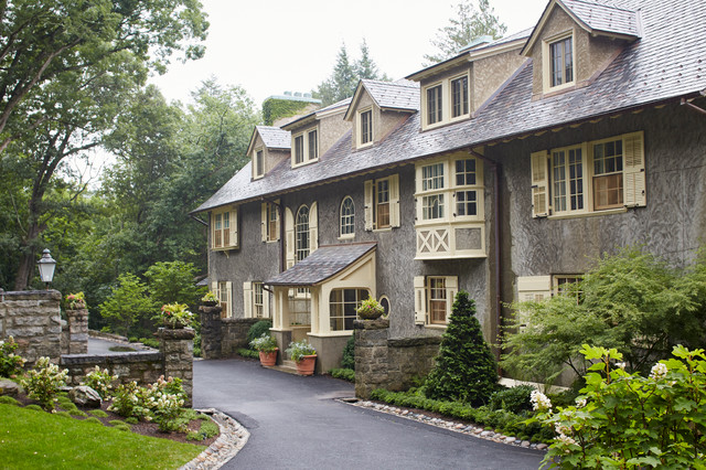 Split Rock Manor traditional