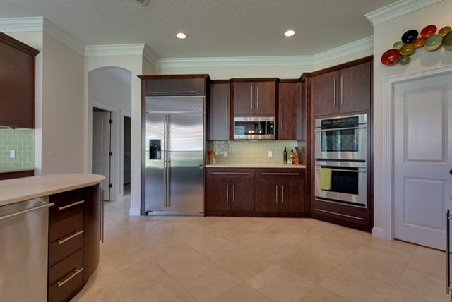 Over 4000 square feet!!! contemporary-kitchen