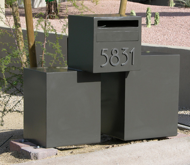 Boxed Set a sculptural mailbox Contemporary Outdoor Products