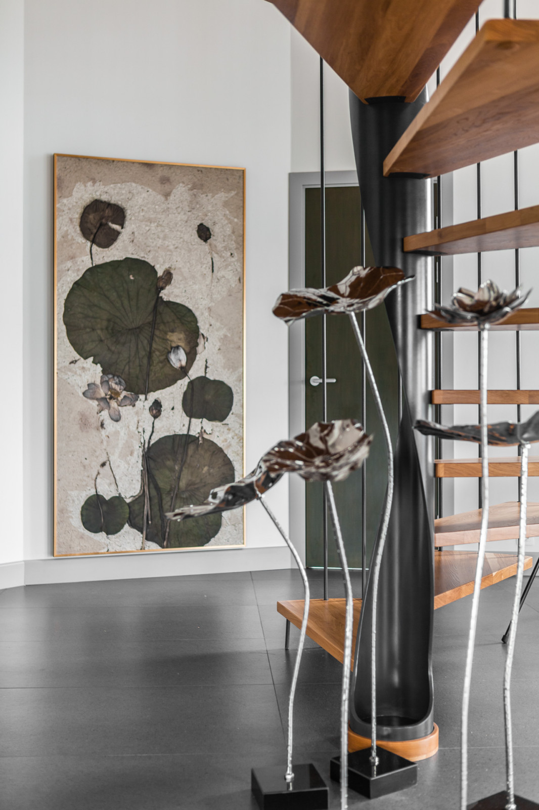 Купольный дом у воды