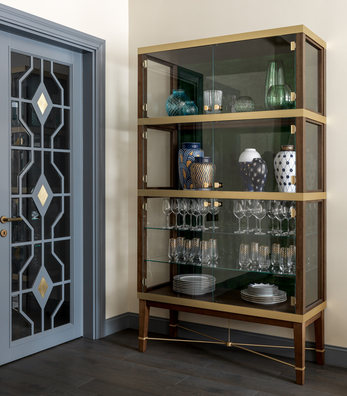 Дом для большой семьи, Графские пруды