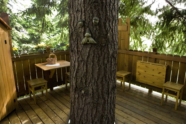 YES Spaces Tree House Complex rustikal-terrasse