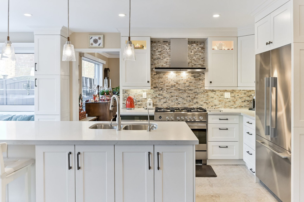 Kitchen - transitional kitchen idea