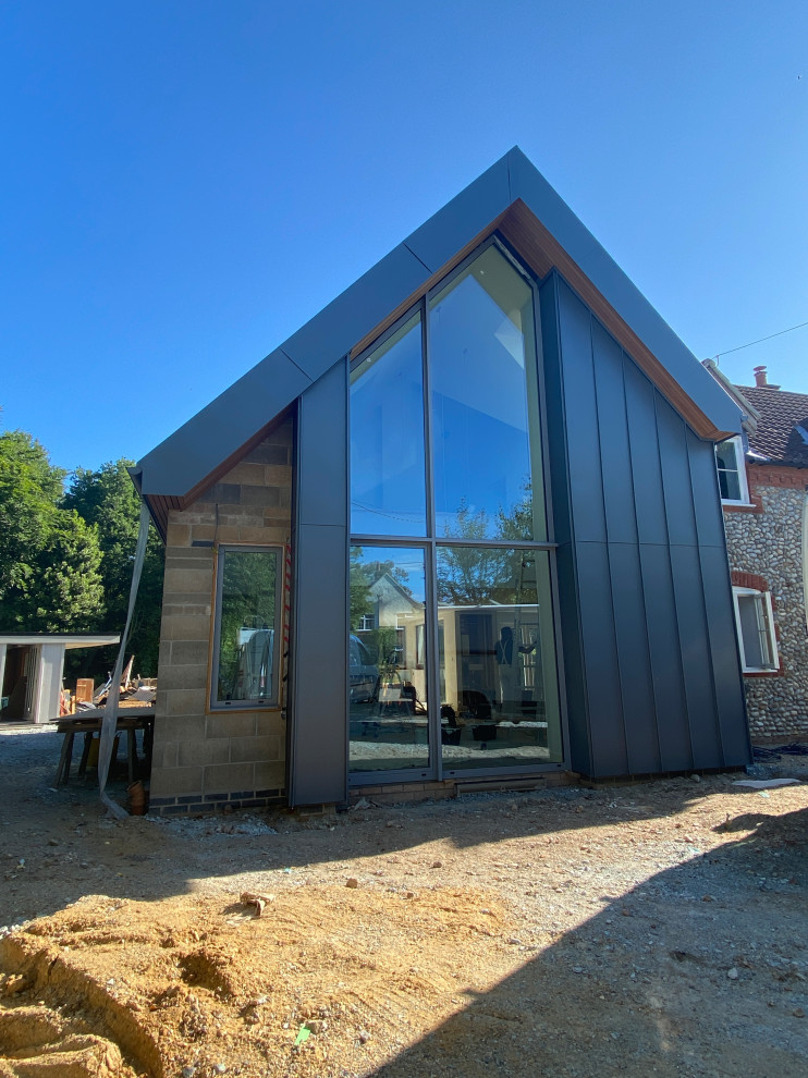 Modern Extension to Traditional Cottage