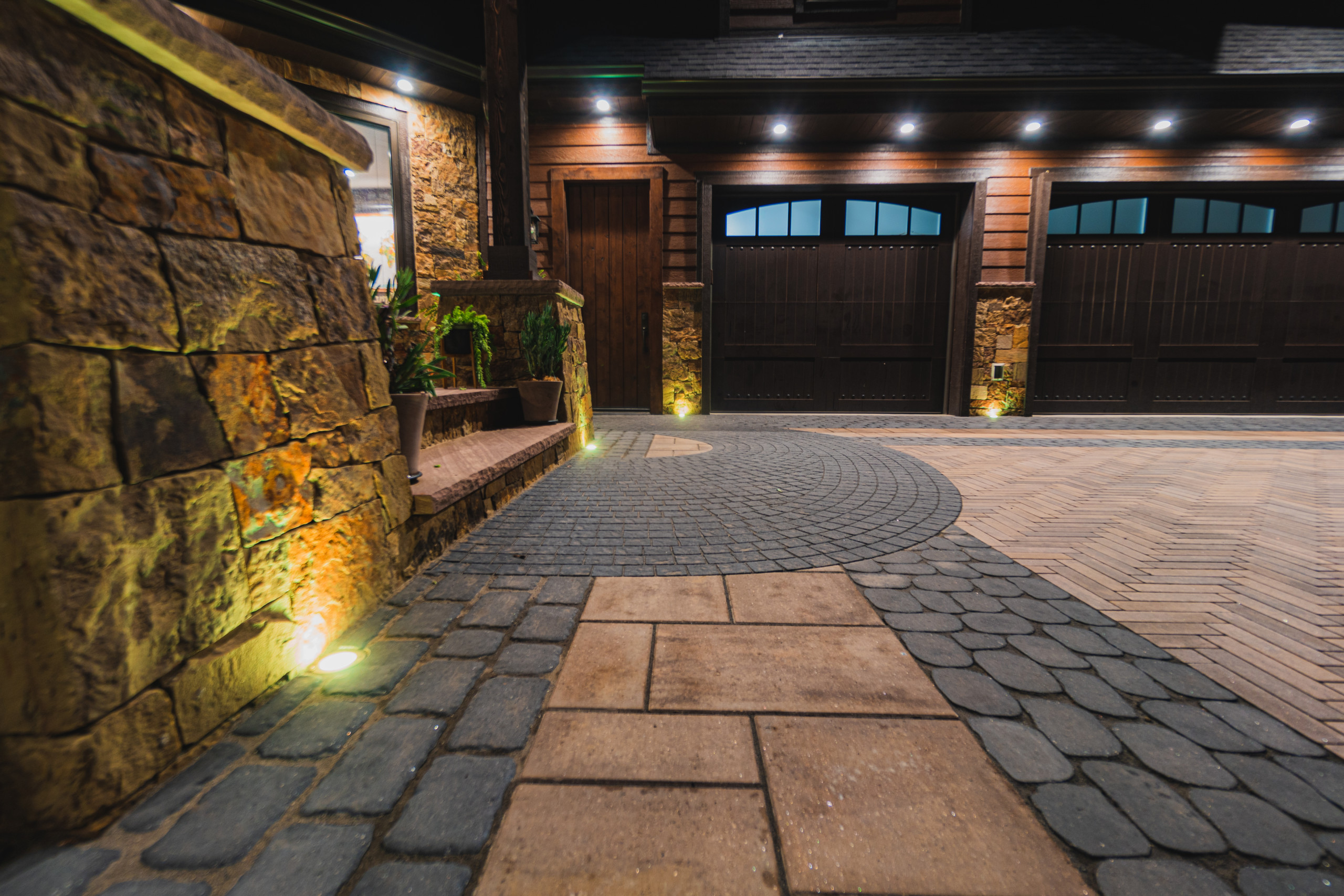 Award Winning Driveway Courtyard