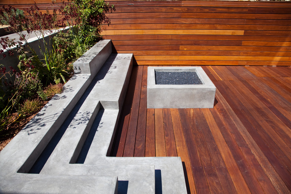 Design ideas for a large modern backyard deck in San Francisco with no cover.