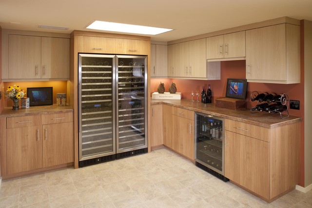 Basement Wine Storage & Bar Area vinnyy-pogreb