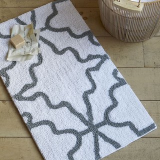 Bath Rugs Mats You Ll Love Wayfair Dark Flooring And Bright Rug Seem To Make The Difference
