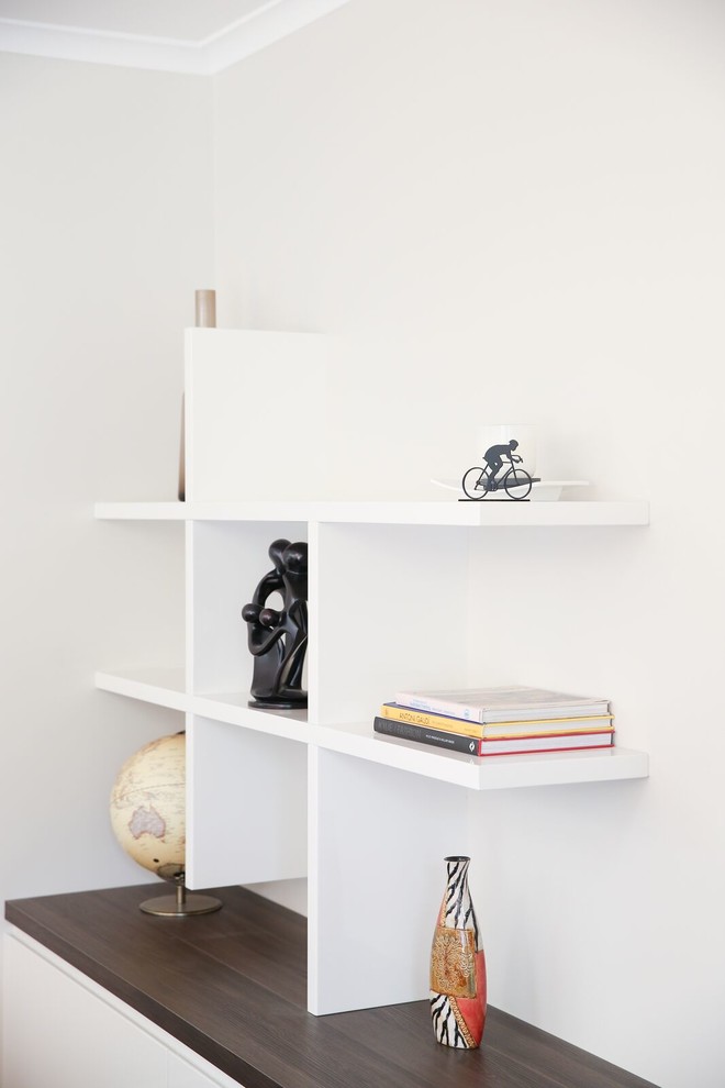 Inspiration for a contemporary living room in Melbourne.