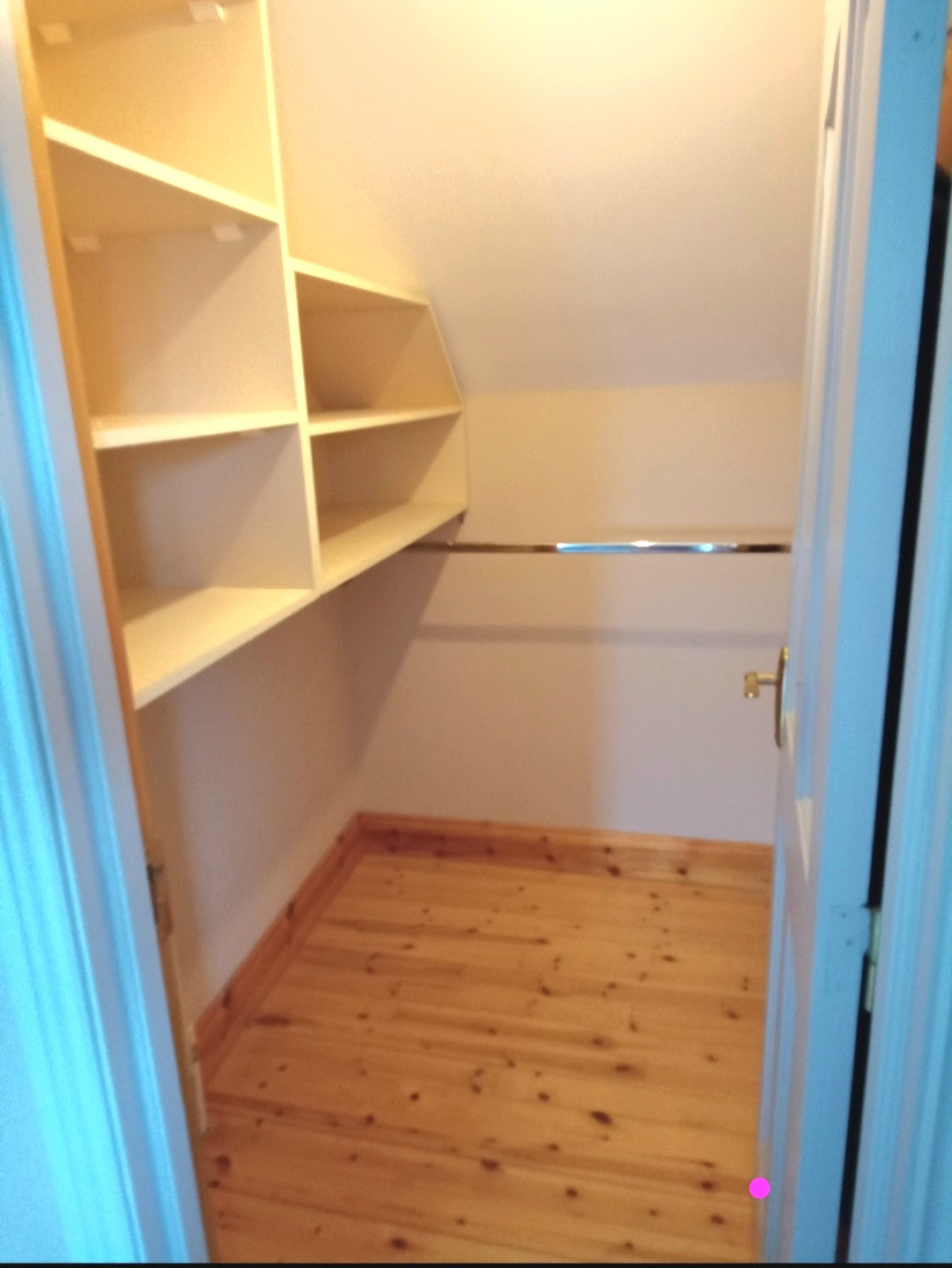 Barndarrig - Master Bedroom, En-Suite & Walk in Wardrobe