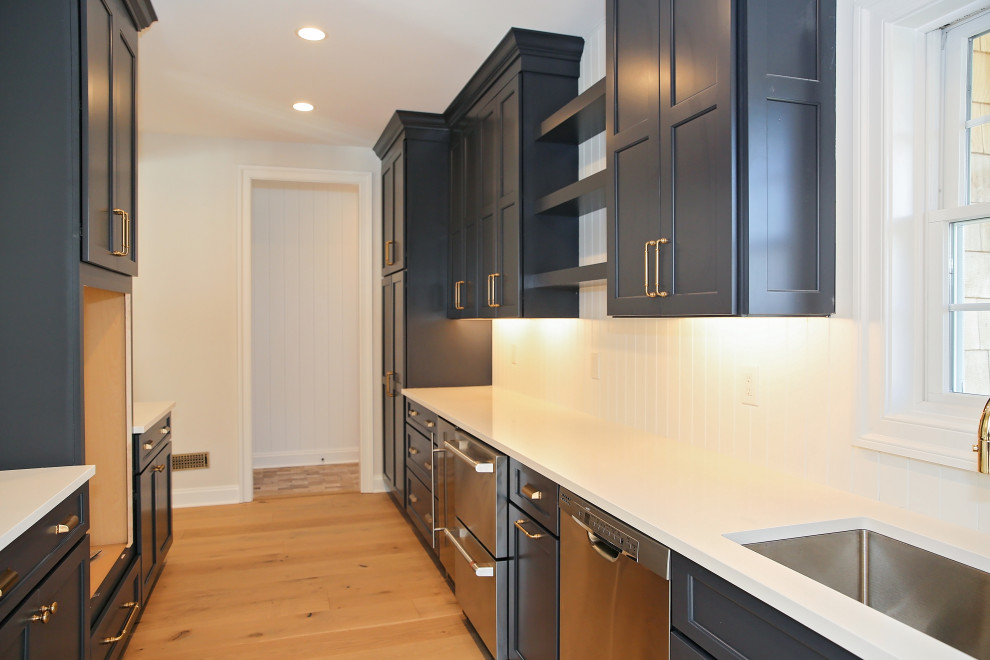 Kitchen - transitional kitchen idea
