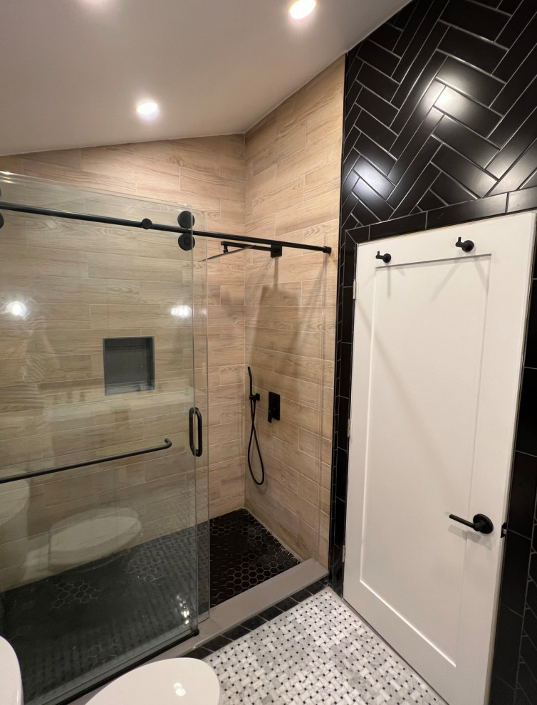 Rustic Chic Bathroom - Northport