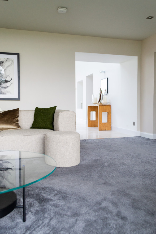 Design ideas for a contemporary living room in Glasgow.