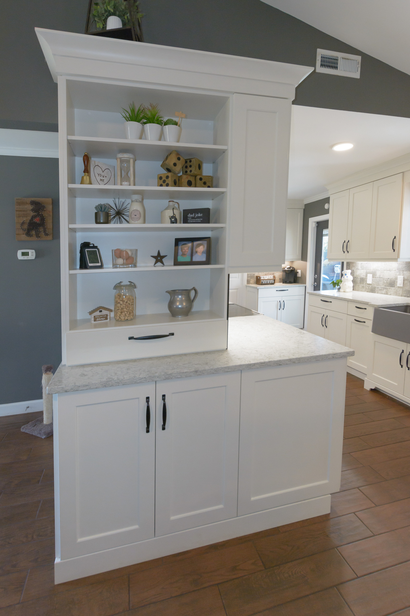 Myrtle Beach classic white kitchen