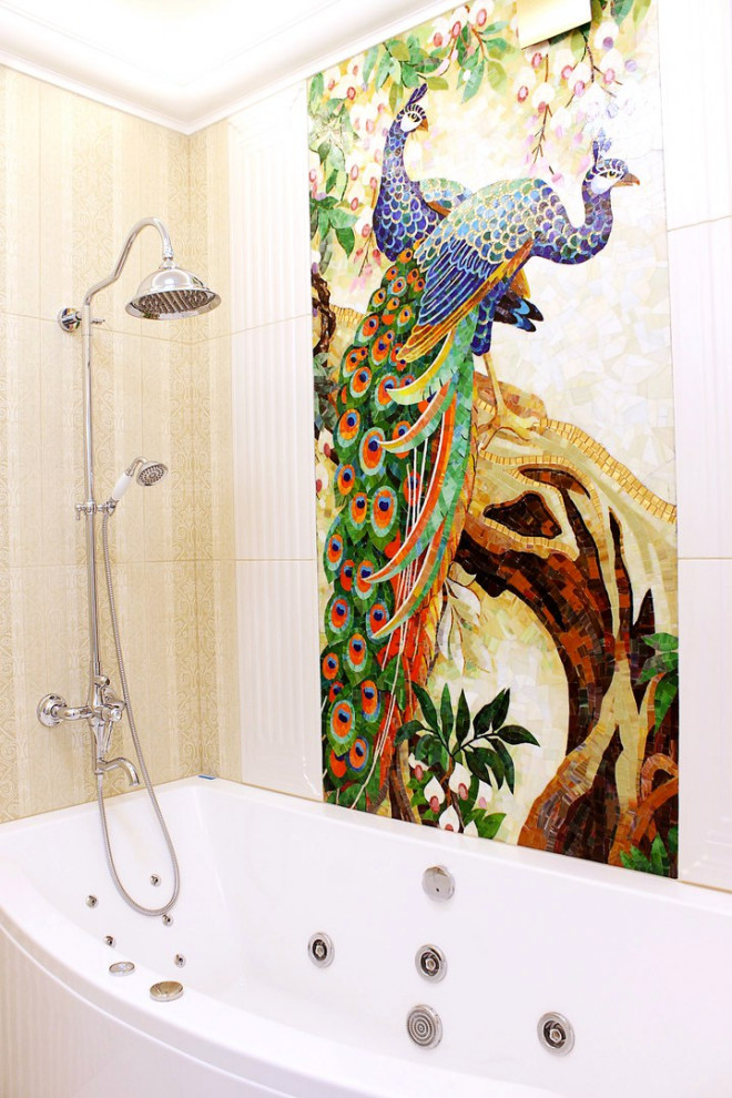 Павлины в ванной комнате
