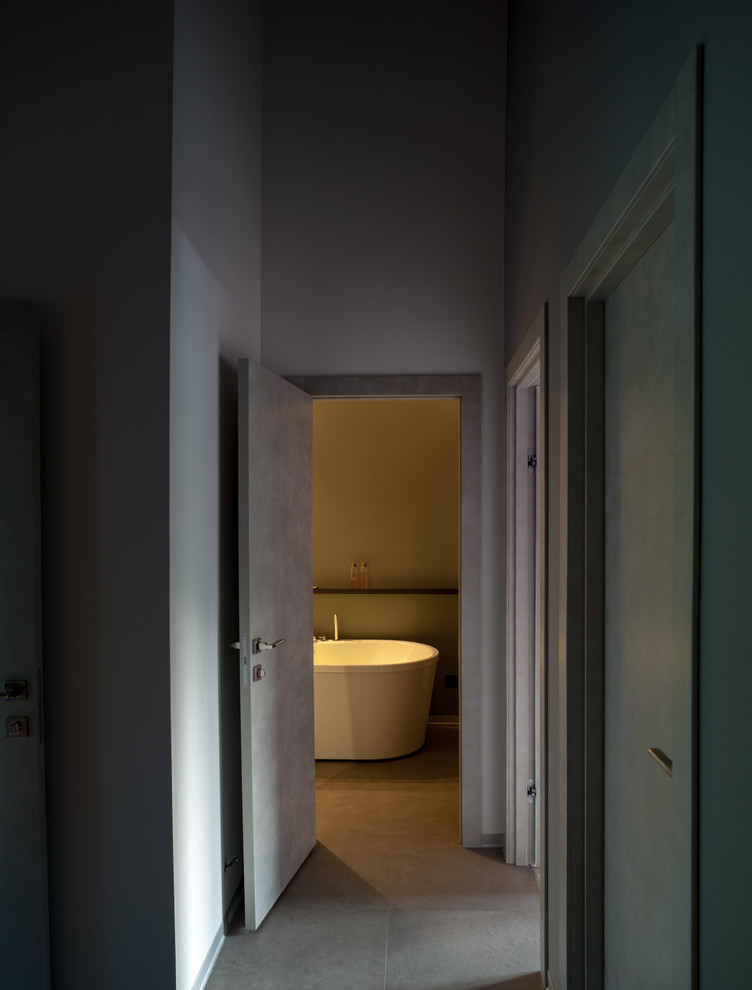 Дом с четырьмя лестницами