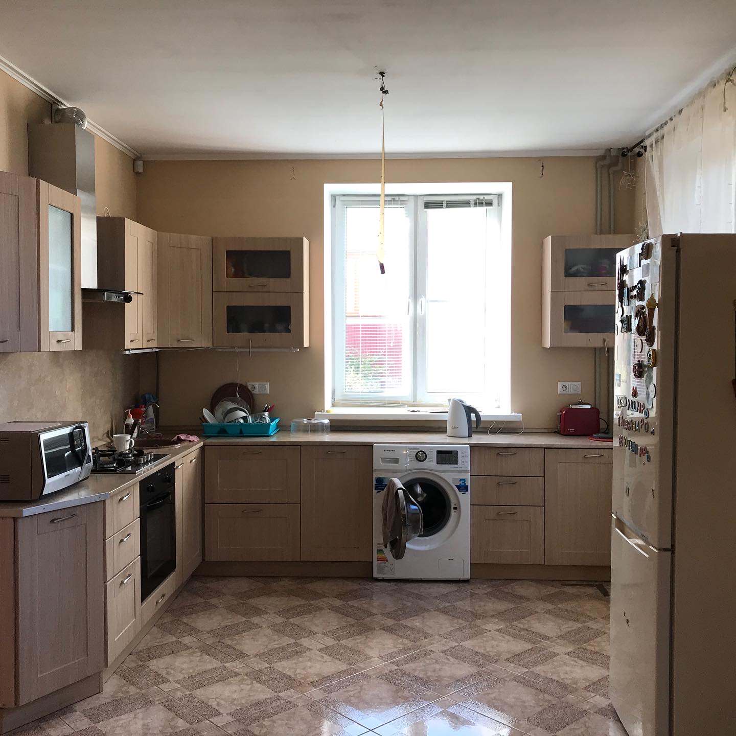 Дизайн кухни-гостиной