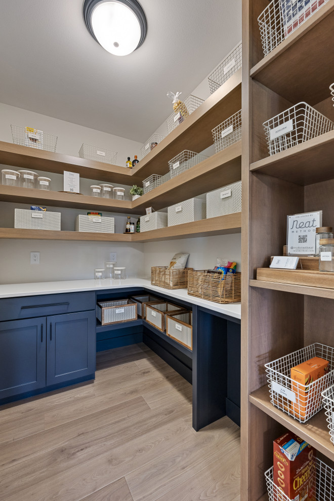 Example of a mountain style kitchen design in Cedar Rapids